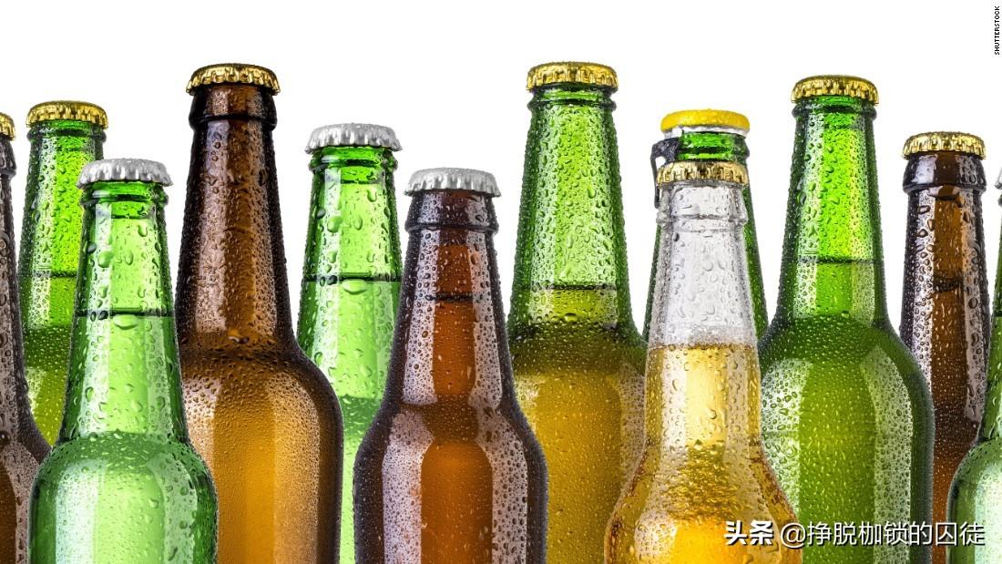 两瓶啤酒相当于多少白酒【500毫升啤酒与多少白酒量相当】