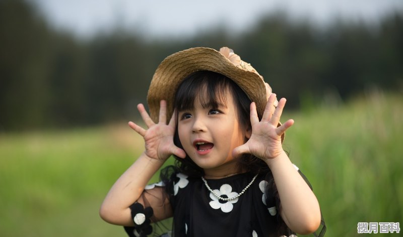 初一女孩穿裙子怎么穿_参加初中学生家长会应该怎么穿搭