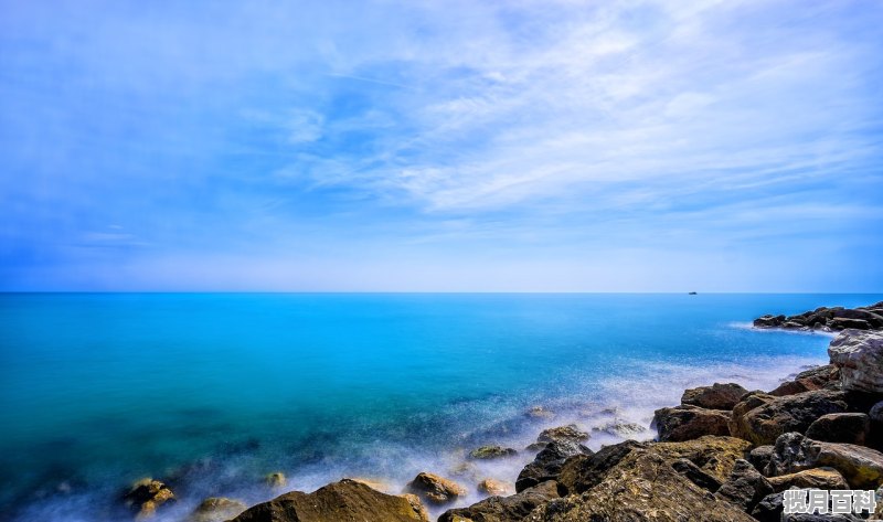 住虹海湾还是双月湾好_双月湾哪个沙滩游泳比较干净