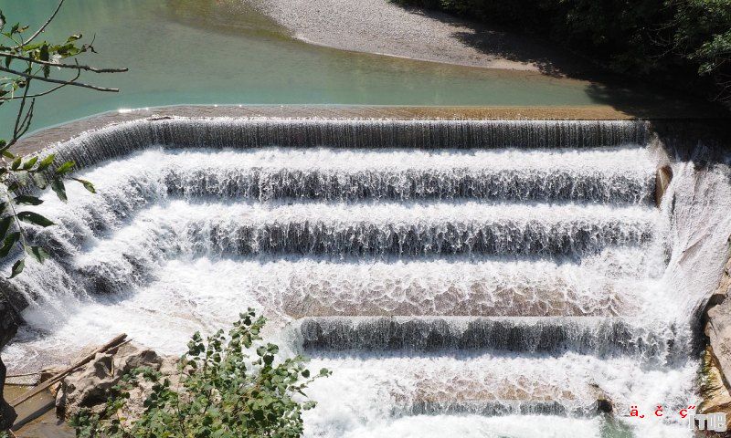 乌东德加白鹤滩水电站总装机容量是多少